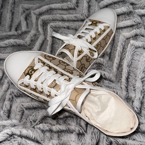 Michael Kors Kristy Slide NWOT - Picture 3 of 7